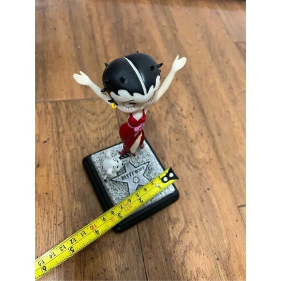 Rare 2004 King Features Syndicate Betty Boop Movie Star With Pudgy - Picture 3 of 6